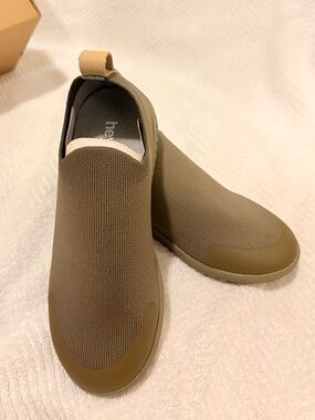 Kids Slip-On Knit Sneakers in Olive Green